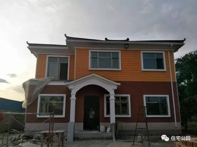 輕鋼別墅到底有什么好, 讓這個村的老百姓都搶著建? 施工隊訂單都排到了明年!