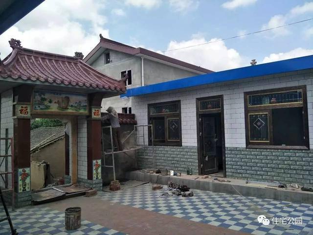 輕鋼別墅到底有什么好, 讓這個村的老百姓都搶著建? 施工隊訂單都排到了明年!