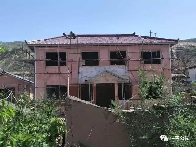 輕鋼別墅到底有什么好, 讓這個村的老百姓都搶著建? 施工隊訂單都排到了明年!