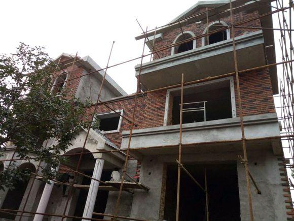 因為窮相親被嫌棄，5年后逆襲回鄉建豪宅