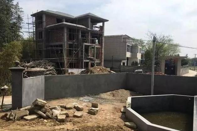 為了婆婆的一句話，再窮也要自己建房住