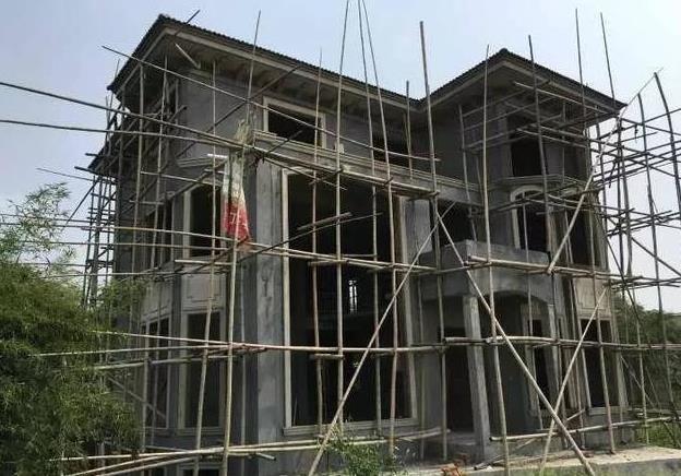 為了婆婆的一句話，再窮也要自己建房住