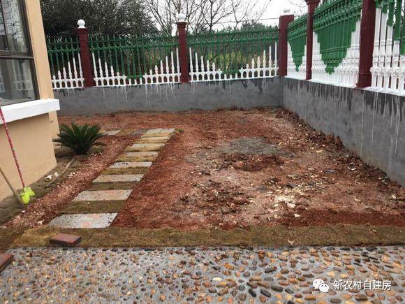 牛人自述：25萬建別墅，引10萬網友圍觀，爭相稱贊