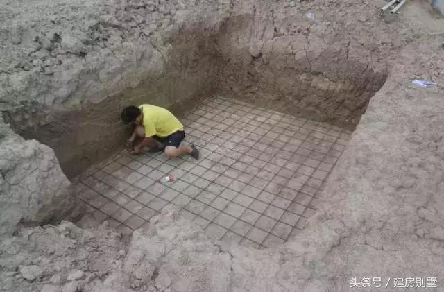 雙職工夫妻回安徽老家自建房，5歲女兒最愛田園生活