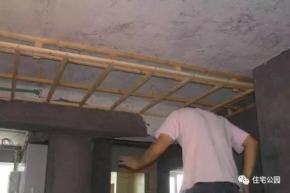 裝吊頂龍骨最容易偷工減料的3種方式，施工隊敢這么做立馬叫他走人！