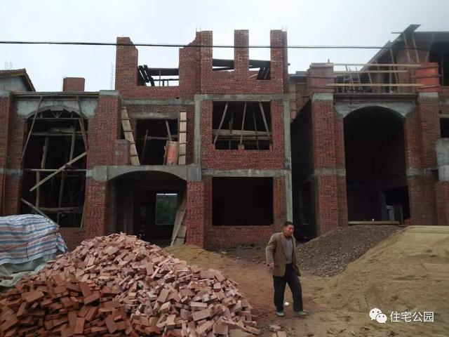 湖南大叔35萬蓋別墅含外裝修，他是怎么做到的？