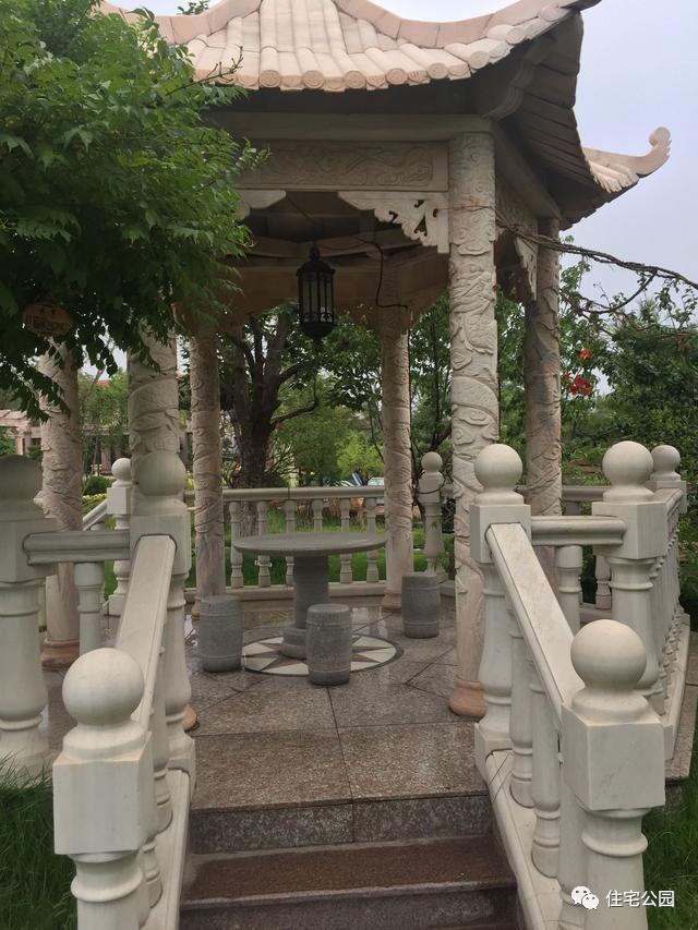 山東豪擲500萬自建園林美景，故宮后花園都不能與之匹敵！