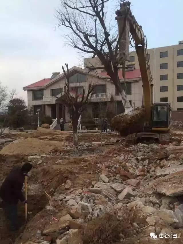 山東豪擲500萬自建園林美景，故宮后花園都不能與之匹敵！