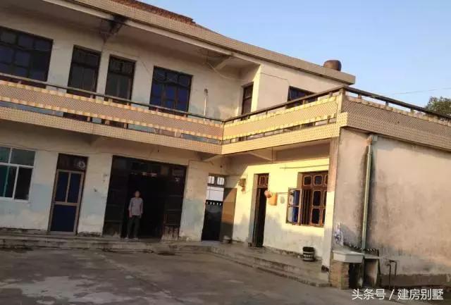 100萬自建庭院式別墅，仿若明星上千萬買的豪宅