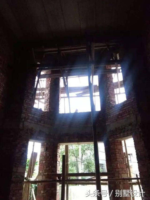 80后小伙回農(nóng)村半年，花30萬建成兩層鄉(xiāng)村別墅！附施工全程！