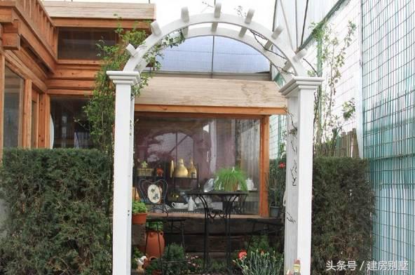 上海兄妹自建兩棟農村別墅，父母住在一層小平房，合適嗎？