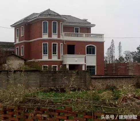 贛南不止臍橙種的好吃，農村別墅蓋得也是一級棒