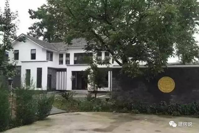 網友40萬自建農村別墅三合院，中式花園引全村沸騰