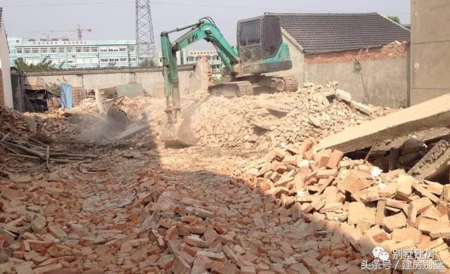 70后浙江美女回老家建三層別墅，孝敬爸媽，頤養天年