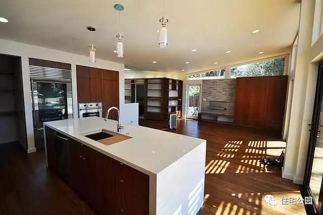 德國(guó)農(nóng)村自建房，不一樣的裝配式建筑，要不要來(lái)一棟這樣的？