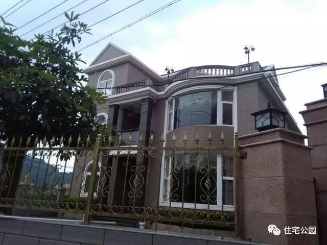 農村11X10米，50萬自建3層法式別墅，實拍全貌！