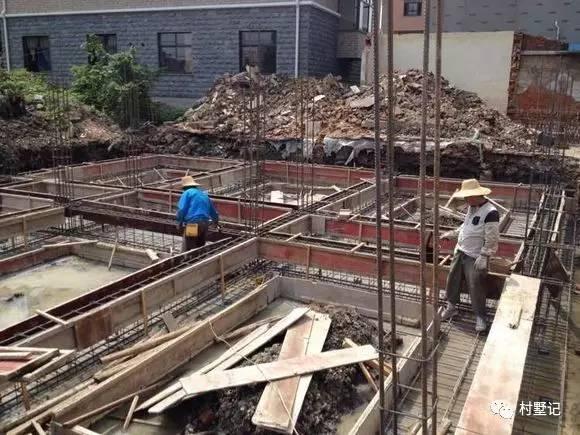 山東老板曬90萬的農村自建房，房間大的可以當教室用