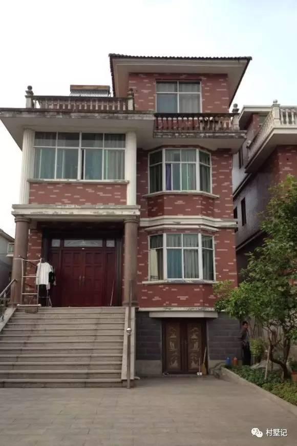 山東老板曬90萬的農村自建房，房間大的可以當教室用