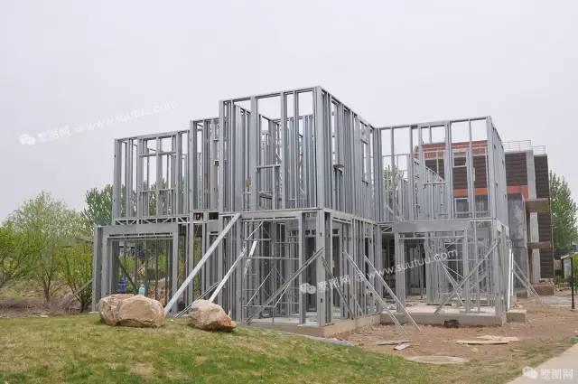 不用一磚一瓦建能抗9級(jí)地震的別墅，建造時(shí)間還特別短