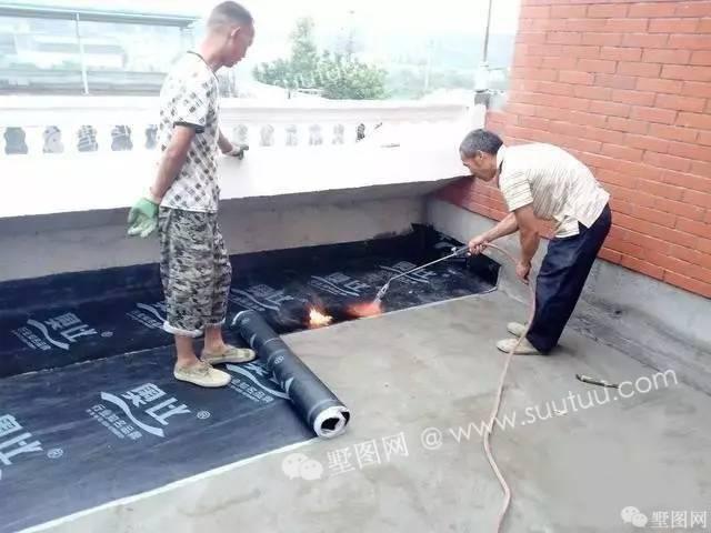 紅白搭配新農村三層大別墅，即精致又美觀好看極了！