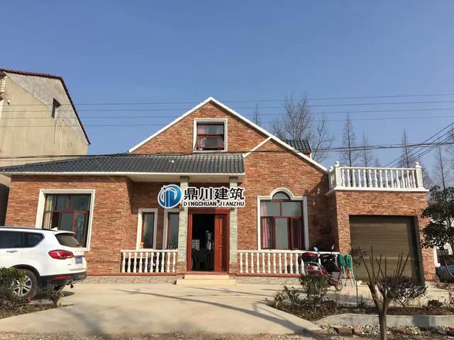 誰說一層自建房不好看，看看這款一層帶閣樓小別墅，洋氣又大方！