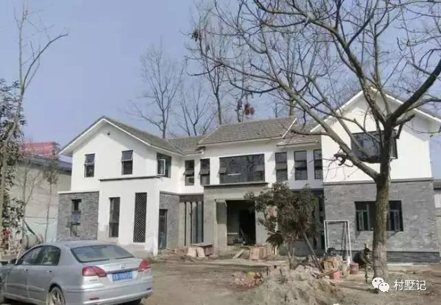 湖北老板40萬建中式農村別墅，看一眼就心動