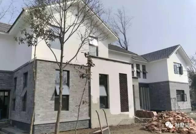 湖北老板40萬建中式農村別墅，看一眼就心動