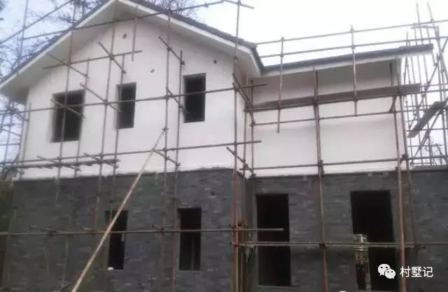 湖北老板40萬建中式農村別墅，看一眼就心動