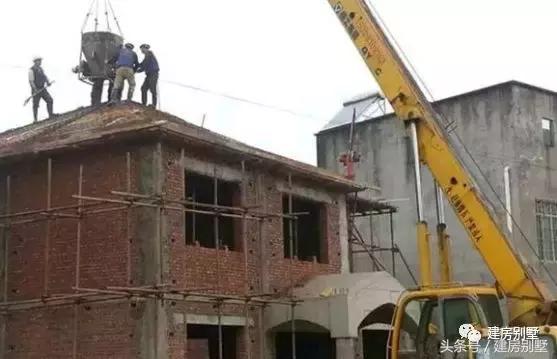 兩層別墅圖跟五六十萬的別墅相比絲毫不差，簡單實用