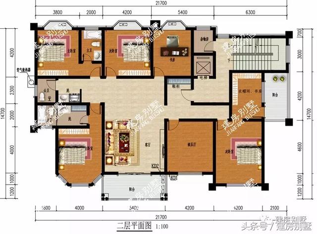 三層豪宅別墅圖，第一棟配開放式車庫，第二棟設電梯井
