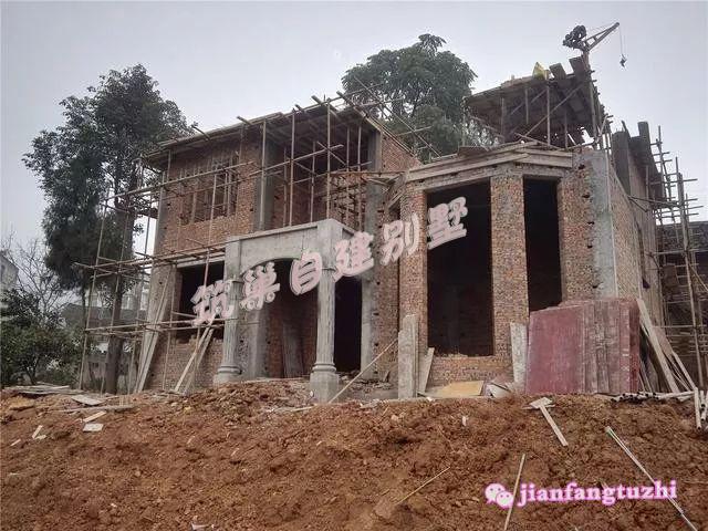 100平方米簡歐式二層農村自建房，10*10米，簡單實用。