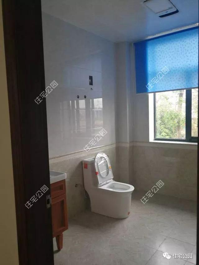 做毛坯花了50萬(wàn)，裝修花了20萬(wàn)，這套2層別墅，驚艷了十里八鄉(xiāng)