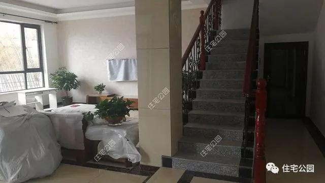 做毛坯花了50萬(wàn)，裝修花了20萬(wàn)，這套2層別墅，驚艷了十里八鄉(xiāng)