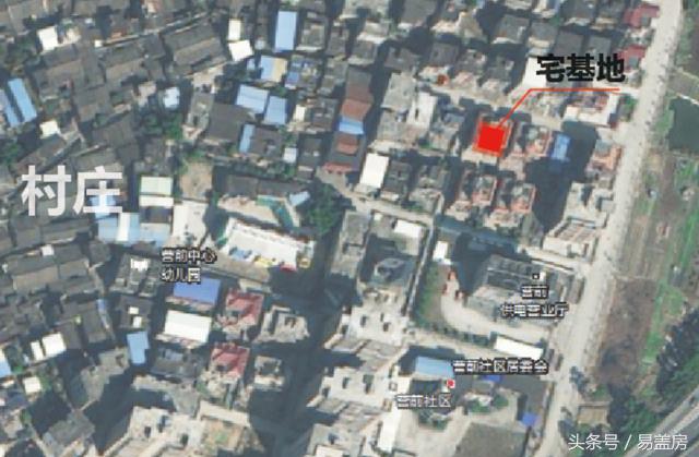 三層歐式別墅圖，方、圓的經(jīng)典結(jié)合，讓你在村內(nèi)享受品質(zhì)生活