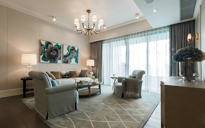 120平米的房子裝修成歐美風(fēng)情的風(fēng)格，受到大家的熱烈追捧