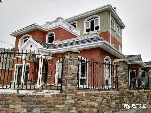 55萬(wàn)建成的三層別墅設(shè)計(jì)圖，神似城堡，別人看了都想仿建