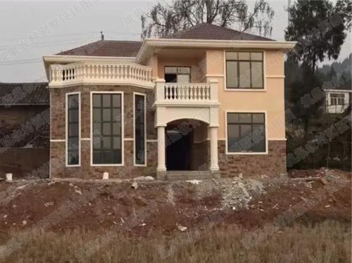 農(nóng)村二層別墅圖，20萬(wàn)133㎡2廳5臥帶挑空客廳落地窗，一起來(lái)看看