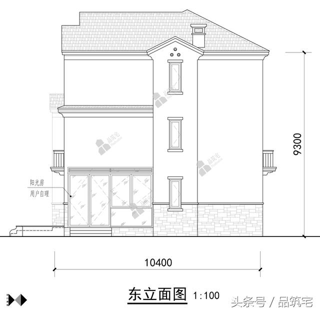 12X10三層西班牙風(fēng)格別墅圖，戶型方正、緊湊實用，有露臺有陽光房有院子，一家共享天倫~