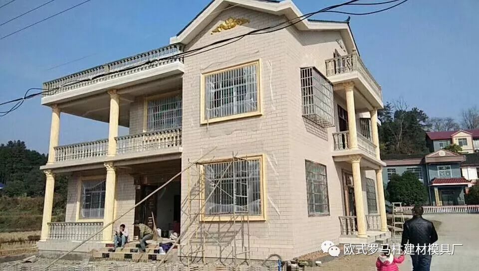 水泥藝術(shù)圍欄模具越來(lái)越流行,給城市和農(nóng)村增添色彩