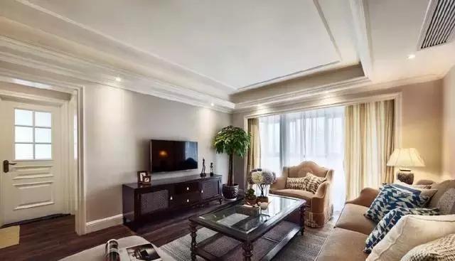 100平米三居室簡約美式風格裝修設計，整個色調為奶茶色，溫暖輕柔了整個空間！