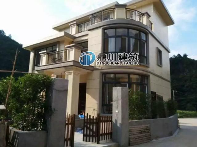 一套別墅，兩種布局設計，三層簡歐風格的別墅設計圖，造價只要28萬，建好驚艷鄰里鄉親