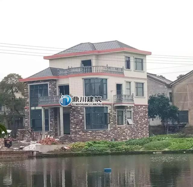 一套別墅，兩種布局設計，三層簡歐風格的別墅設計圖，造價只要28萬，建好驚艷鄰里鄉親