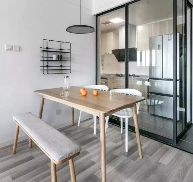 曬新家：這套93㎡新房，簡約原木設(shè)計，不渲染，不堆砌，10W搞定真的是太劃算了！