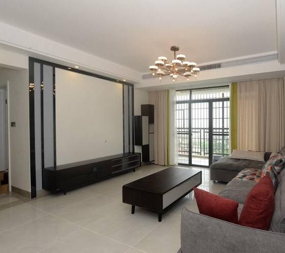 130平米房子簡約風格裝修，黑白灰色調搭配還是那么經典