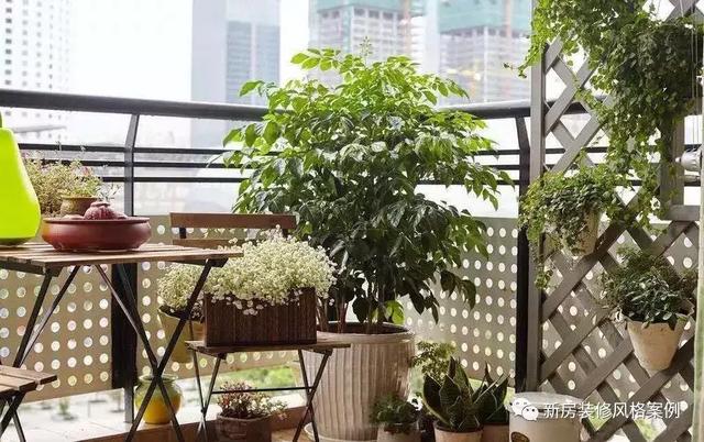 130平三室新房用了10萬裝修簡約風，電視柜與鋼琴融為一體，美觀實用！