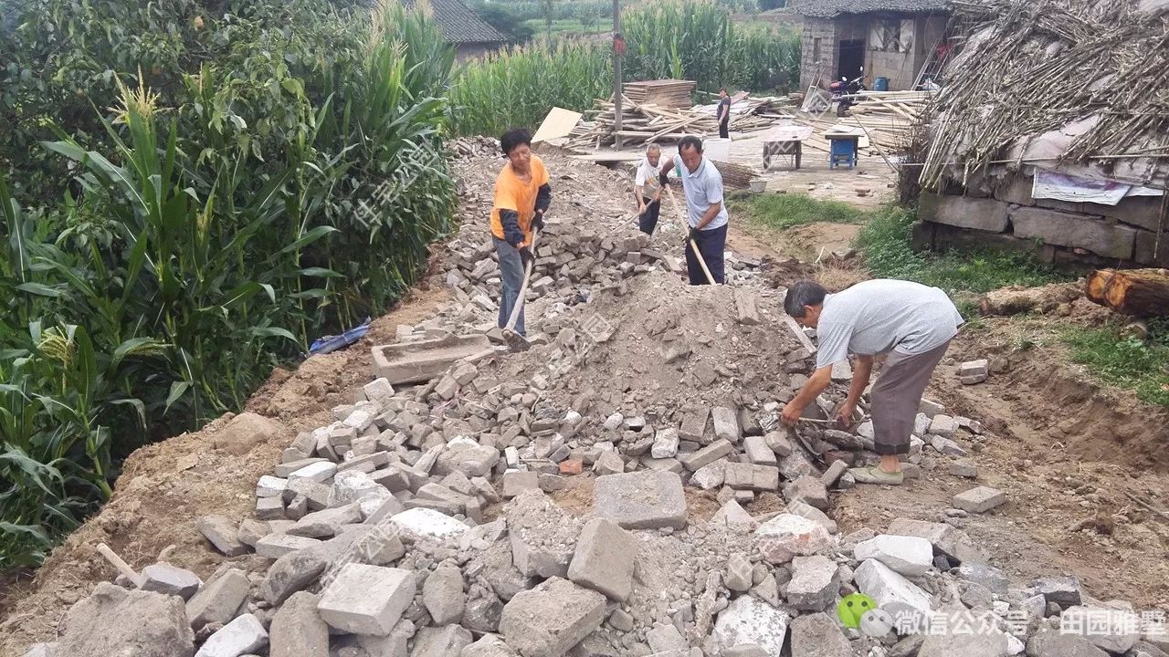 明星戶型神還原，37萬不僅路修好房建成，還把裝修化糞池也搞定了？丨施工隊作品展