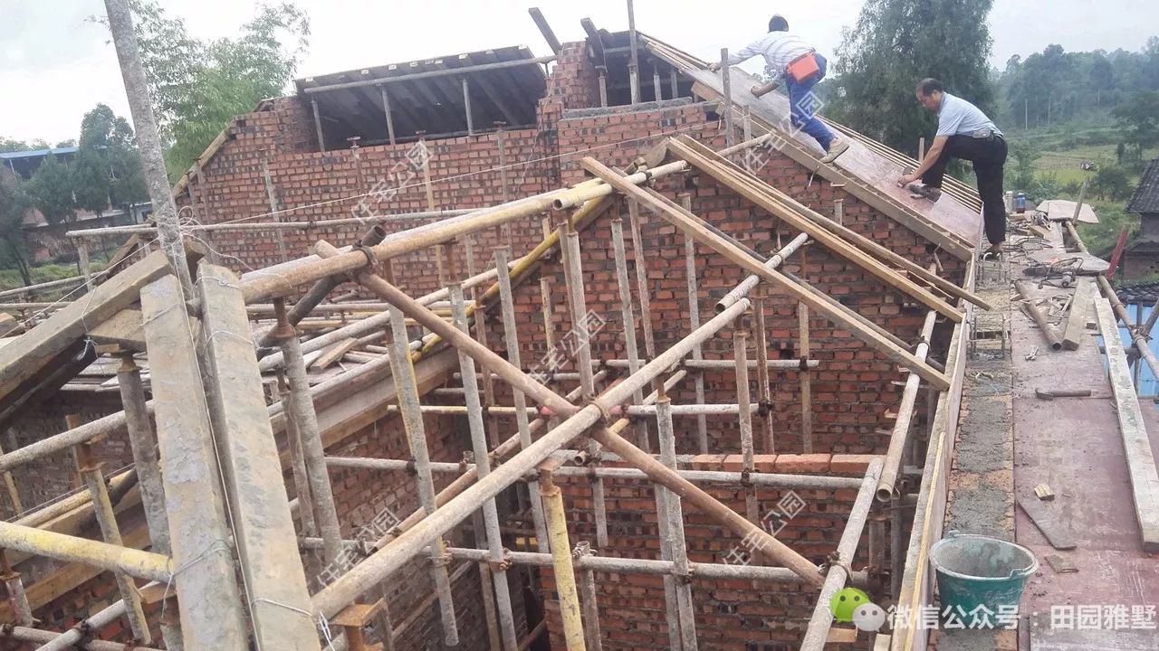 明星戶型神還原，37萬不僅路修好房建成，還把裝修化糞池也搞定了？丨施工隊作品展