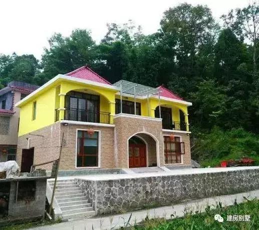 曬3棟兩層別墅完工的效果圖，同一個施工隊建的，風格完全不同，你喜歡哪個呢