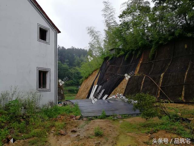 三層中式別墅設計圖，綠水青山白墻黛瓦，鄉間恬淡生活躍然眼前