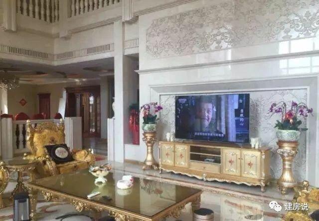 3款三層豪華歐式別墅，帶酒窖和電梯，高端大氣上檔次！